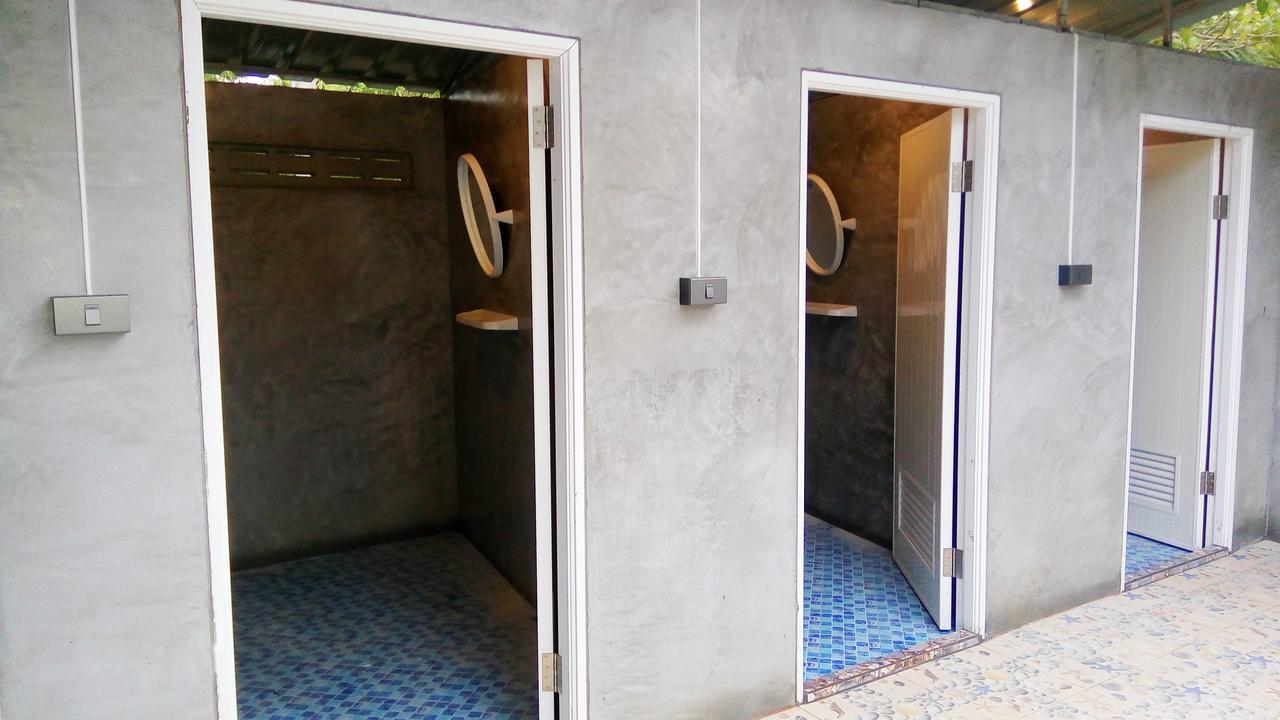 Koh Mook Hostel Bagian luar foto