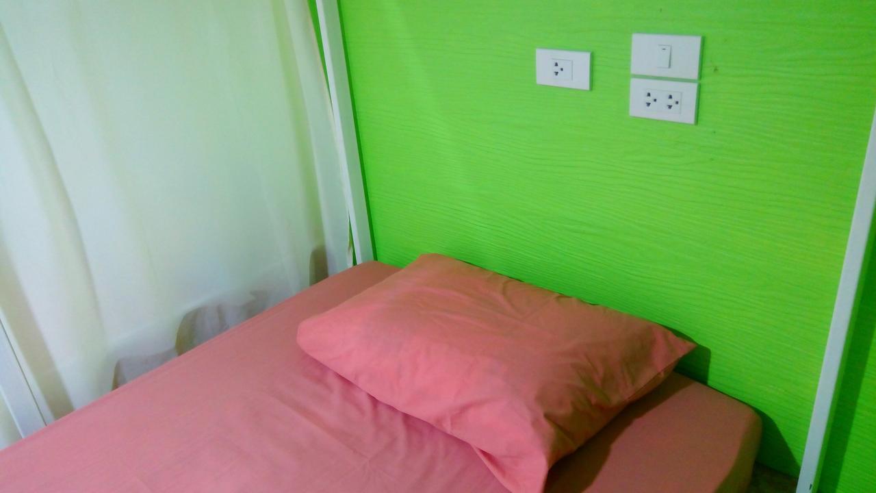 Koh Mook Hostel Bagian luar foto